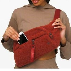 Lululemon On the Beat Belt Bag *Sherpa